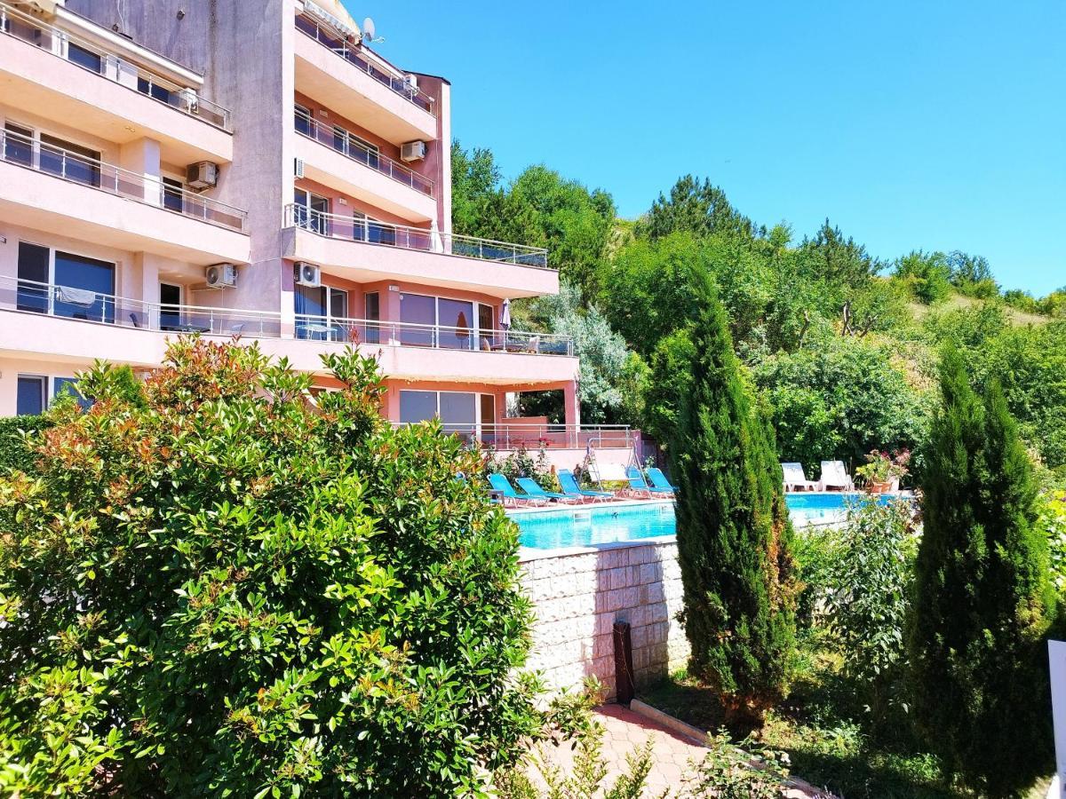 Apartamento Green, quiet&beautiful 1 Kavarna Exterior foto