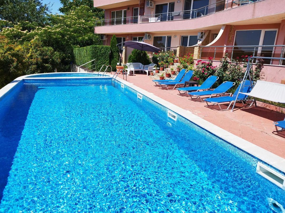 Apartamento Green, quiet&beautiful 1 Kavarna Exterior foto