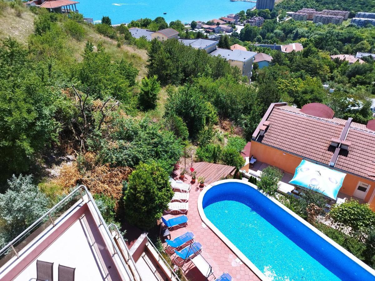 Apartamento Green, quiet&beautiful 1 Kavarna Exterior foto