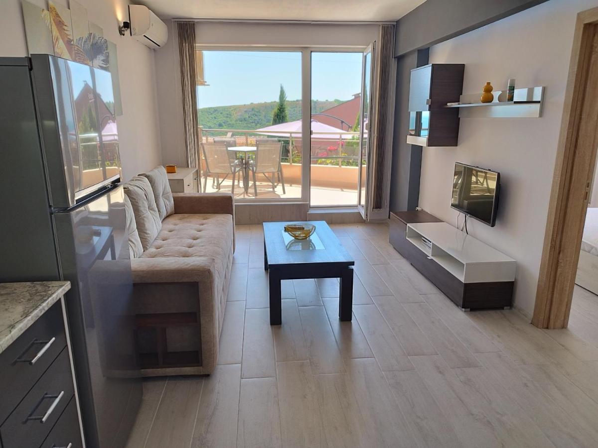 Apartamento Green, quiet&beautiful 1 Kavarna Exterior foto